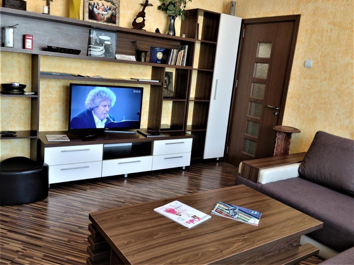 Apartament Maria บูคาเรสต์ ภายนอก รูปภาพ